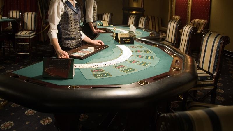 揭秘百家樂：華麗賭桌背後的智慧與策略